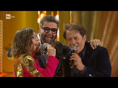 Loredana Errore, Anonimo Italiano e Paolo Vallesi con "Le persone inutili/La forza della vita"