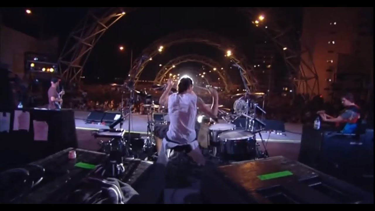 Audioslave - I Am The Highway (Live in Cuba, 2005) - YouTube