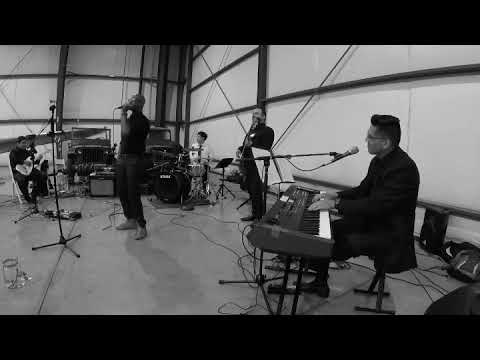 Cake by the Ocean Cover  (Clip)