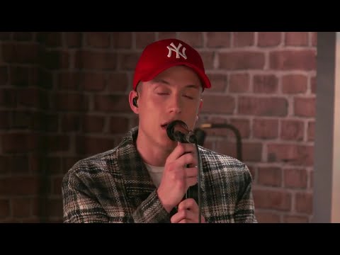 Loïc Nottet -- "Million Eyes" (acoustic version)