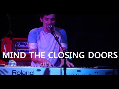 Max Milner and MIT - Mind The Closing Doors
