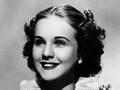 Deanna Durbin sings IL BACIO (THE KISS) 