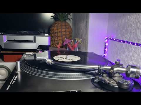 Aphrodite Featuring Alibi - Sexual Healing - Urgent Records Promo - 1996 Drum and Bass