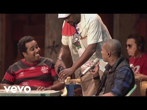 Leandro Sapucahy - Quem Não Bebe Não Vê o Mundo Girar (Cara Cheia)