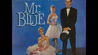 THE FLEETWOODS - Mr. Blue
