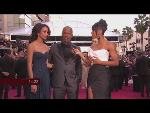 download lagu mp3 mp4 Jamie Foxx Kelly Rowland, download lagu Jamie Foxx Kelly Rowland gratis, unduh video klip Jamie Foxx Kelly Rowland