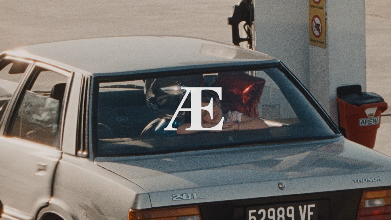 A & E 유튜브 썸네일