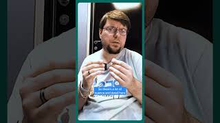 "How to change Google Search from an old domain to a new domain?" - SEO Office Hours Shorts