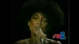 MAXINE NIGHTINGALE LEAD ME ON