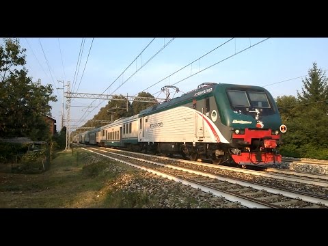 E.464-243 + CARROZZE "Piano Ribassato" TRENORD (+PILOTA Gallinari)TRANSITO STAZIONE DI VILLASANTA
