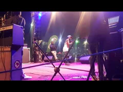 chimwana chasauro Lukko ndiyani LIVE ON STAGE woooooooooooyooooooooooo