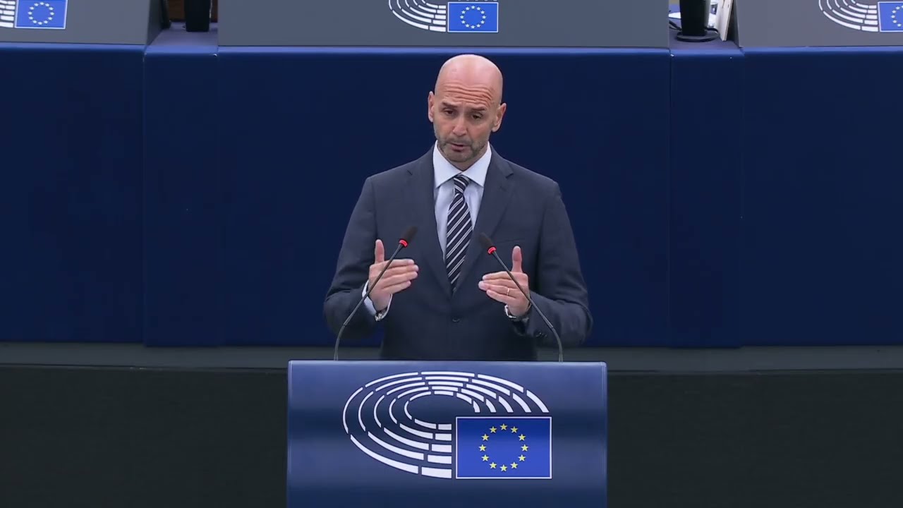 PROCACCINI: «SCONTRI DA MILANO A PARIGI: IL MODELLO EUROPEO HA FALLITO»