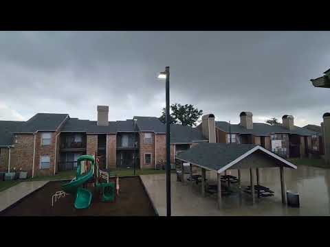 Tornadic Thunderstorm hits Dallas, TX