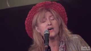 Eddi Reader - Back The Dogs - Acoustic Sessions at The Glad Cafe