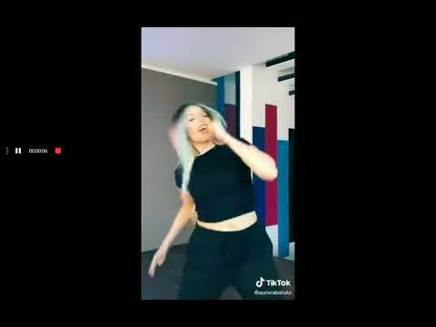 ma aurora baruto con i capelli azzurri!?!😱