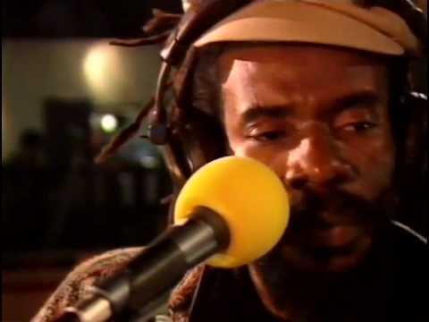Israel Vibration - Cool and Calm (live with Roots Radics, Dutch TV 1997, 2 Meter Sessies)