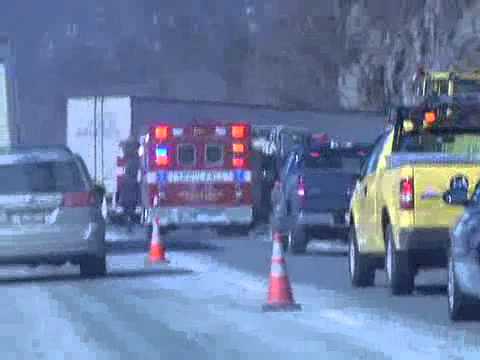 Truck crash closes lane on Mass. Pike
