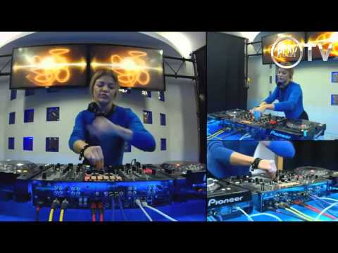 DJ HANNA Live @PLAY TV 18 11 2015