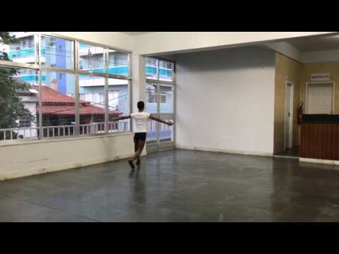 Lá Fille Mal gardee- bailarino: Glayson Mendes