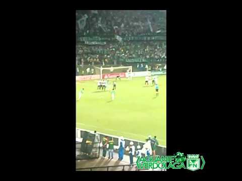 Tiro libre Cardona vs Sao Paulo desde la tribuna