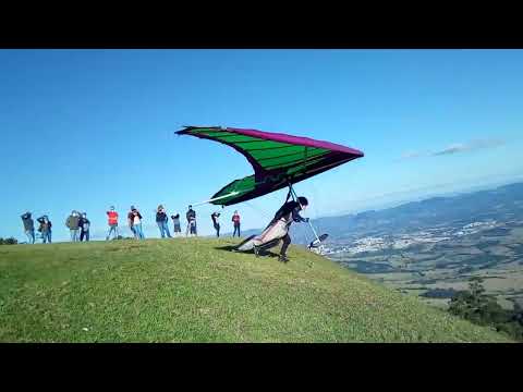 Voo de asa delta em Andradas. Pico do Gavião.