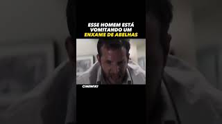 Esse homem está vomitando enxame de abelha #shorts