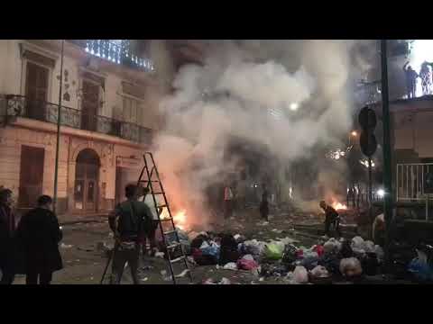 Qui siamo a Torre del Greco durante i festeggiamenti di Capodanno....assurdo!