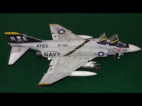 Збірна модель винищувача F-4J Phantom II 'VF-84 Jolly Rogers' (Academy 12305)
