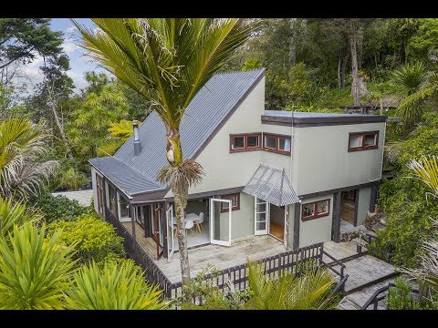 35 Valley Road, Titirangi