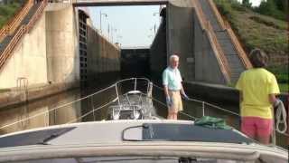preview picture of video 'BlueJacket 6 - HD: Eastern Erie Canal - Waterford to Amsterdam, NY'