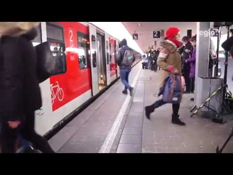 Mehr Pünktlichkeit durch blinkenden Bahnsteig | 26.02.18