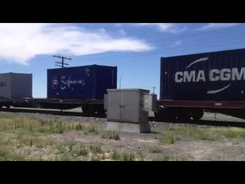 S311 8037 8030 QUBE freight at Horsham 30/12/11
