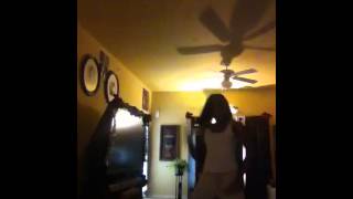 Amber dancing to Rihanna pour it up