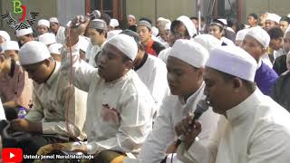Download lagu Shollu 'ala nuriladzi dengan 3 nada berbeda di masjid nasrun minalloh mp3