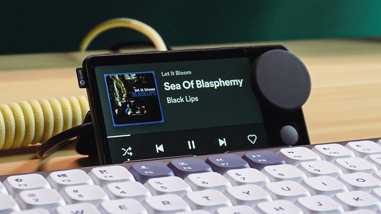 Spotify's Car Thing works better as a desktop music controller