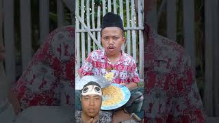 Download lagu Strange plane mp3 Download lagu Strange plane mp3