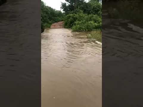 Passagem molhada no Sítio Aroeiras, na zona rural de Aiuaba Ceará 27/02/24