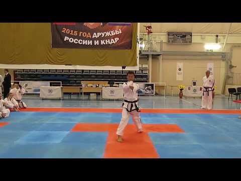 Chon-Ji pattern by DPRK Taekwon do ITF demo team Чон-Джи туль