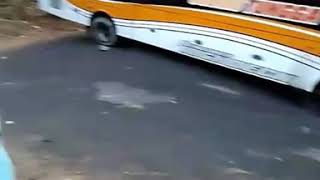 Download lagu BUS STJ (SUDIRO TUNGGA JAYA) masuk alas tunggangan jatiroto,wonogiri di jalur yang sempit mp3