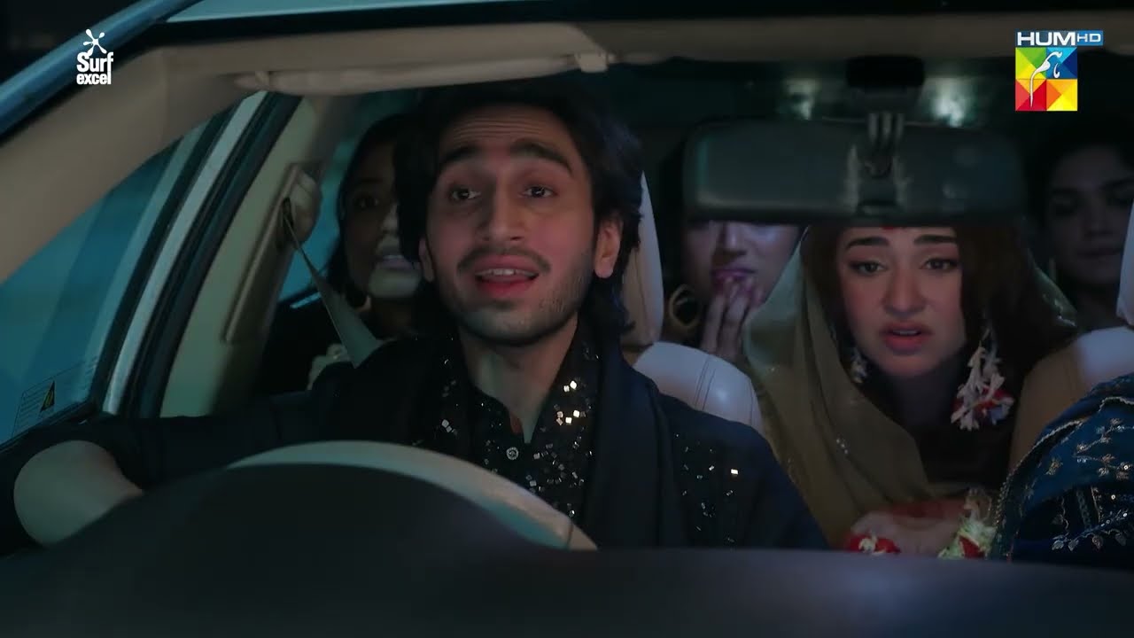 Koi Bataye Ga Ke Hua Kiya Hai...Waleed Kaha Gaya...! Dekh Zara Pyar Se - HUM TV