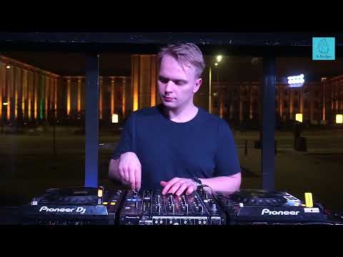 The Blue Oyster: Nathaniel Keefem / 01.03 / 20 - 21