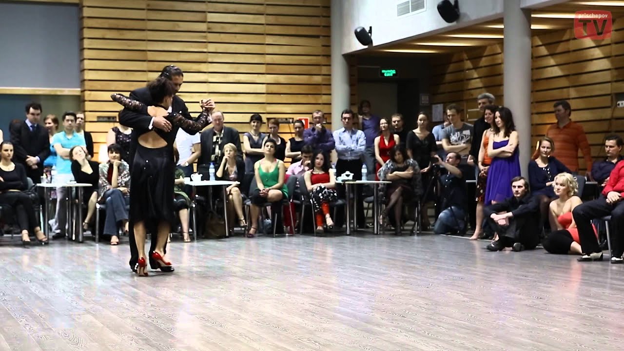 Omar Quiroga and Veronica Palacios, "El Olivo"