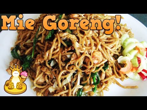 Mie Goreng | Indonesian Chef Demo in Bali | Quick Recipe