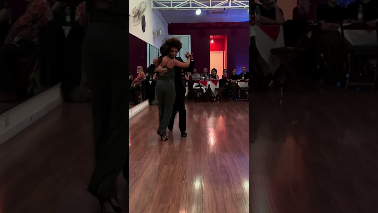 Video thumbnail for Gaby Mataloni & Vinicius Souza na Milonga Cía Lu Mayumi 3