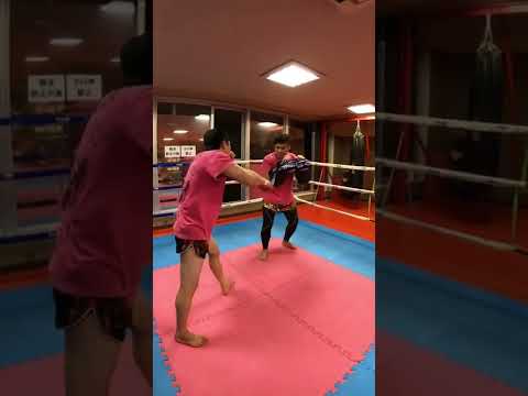 タイ人のミドル① ゴン　#キックボクシング#ミドルキック#kickboxing #มวยไทย #킥복싱#泰拳 #thaiboxing #тайскийбокс #ムエタイ#muaythai