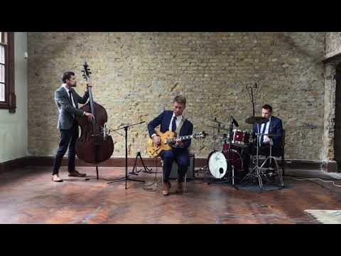 Angel Eyes - Tom Fleming Trio