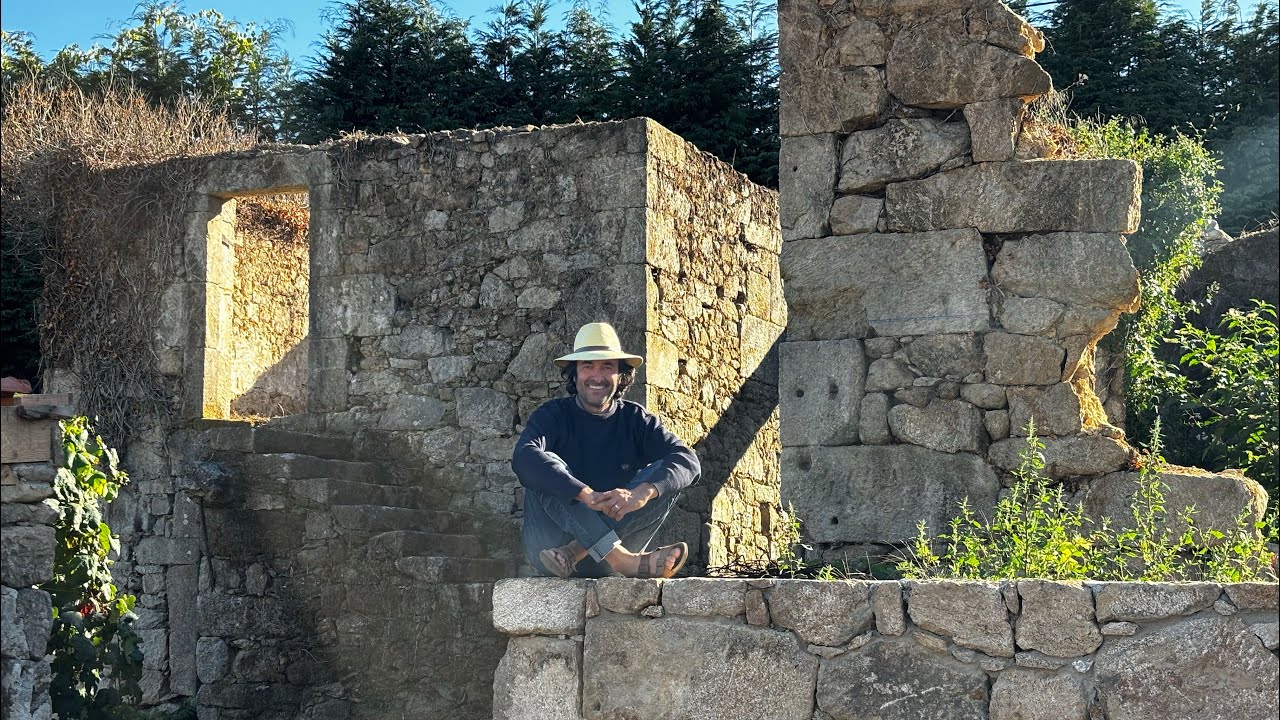 One year of renovating my grandparents home in Portugal