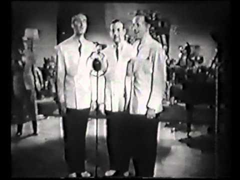 Carroll Gibbons & Savoy Hotel Orchestra play "Painting Rainbows": "Calling All Stars" (film) 1937