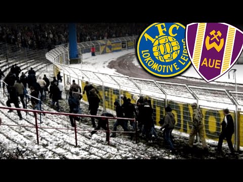 Wenn die Gäste-Fans nicht wollen, bekommen halt die Bullen...