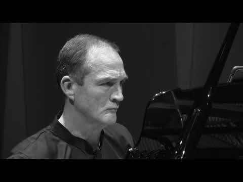 Andrián Pertout - No  20, Gloria, Luz meridional Michael Kieran Harvey